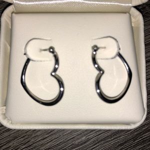 14 KT Gold Heart Hoop Earrings